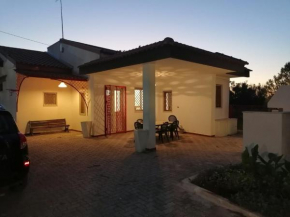 Villa con giardino